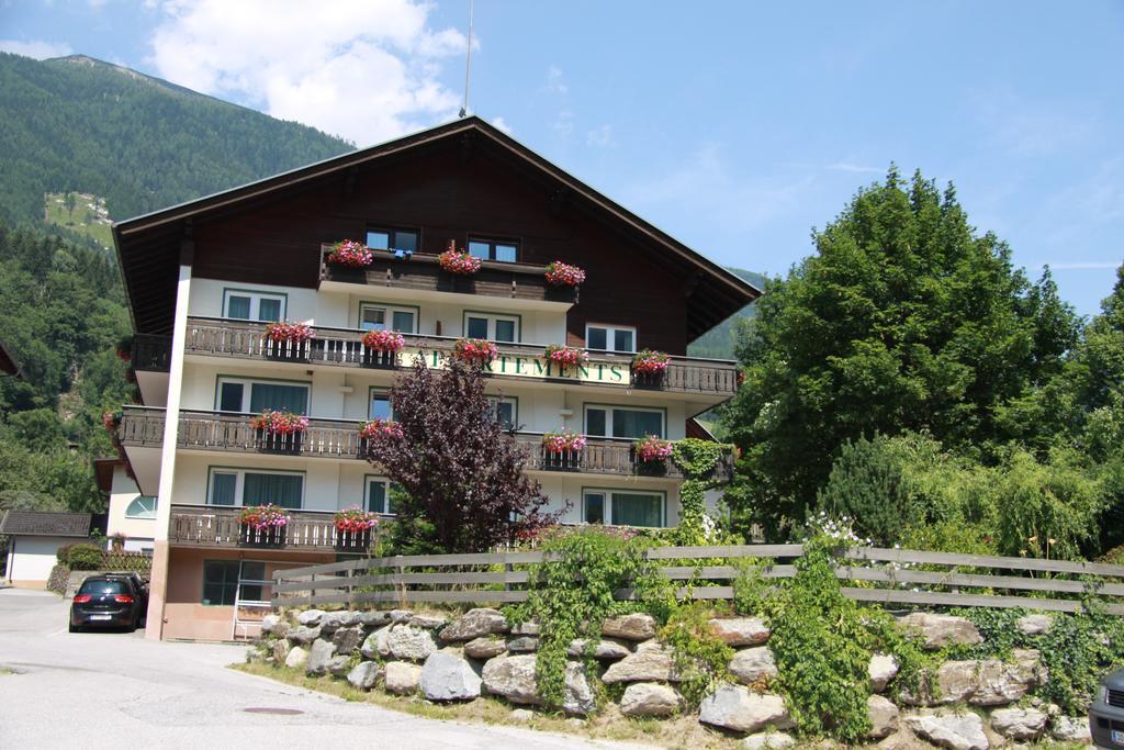 Appartementhaus Sporthotel Moelltal Flattach Exterior photo